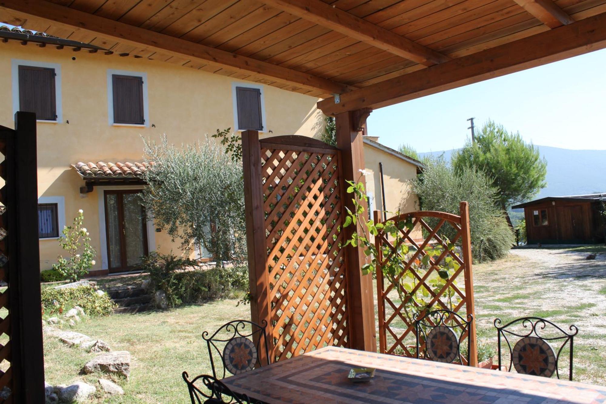 Villa La Casa Di Gelsomino à Massa Martana Extérieur photo